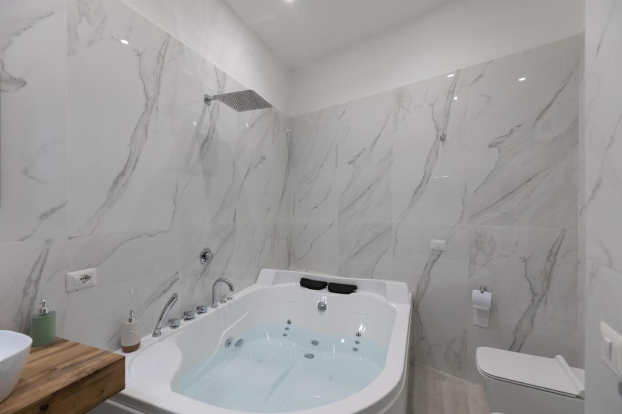 My Brilliant Home With Jacuzzi 2 Steps From St Toledo Napoli Eksteriør bilde